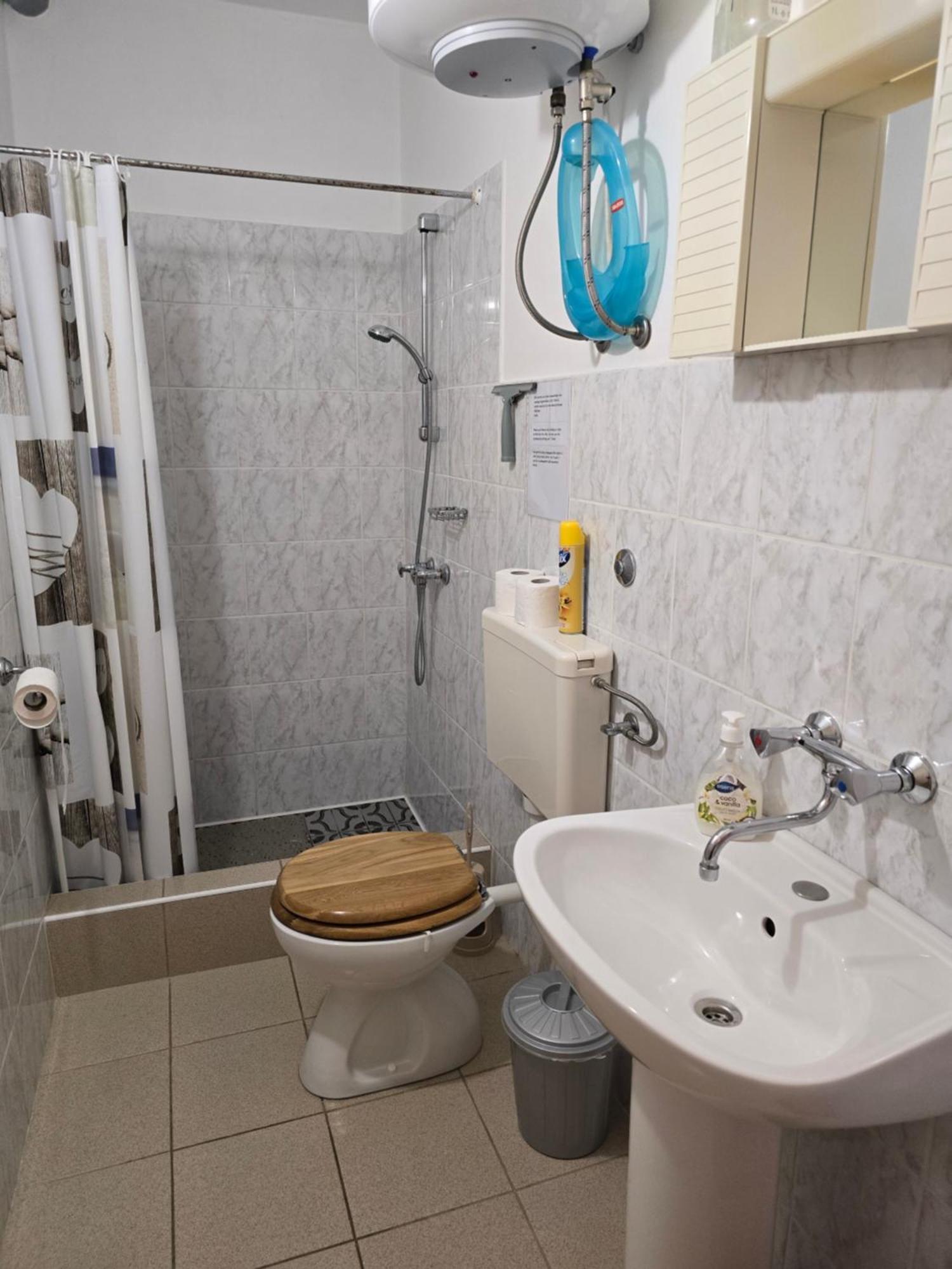Apartments Mladenka Senj  Ngoại thất bức ảnh