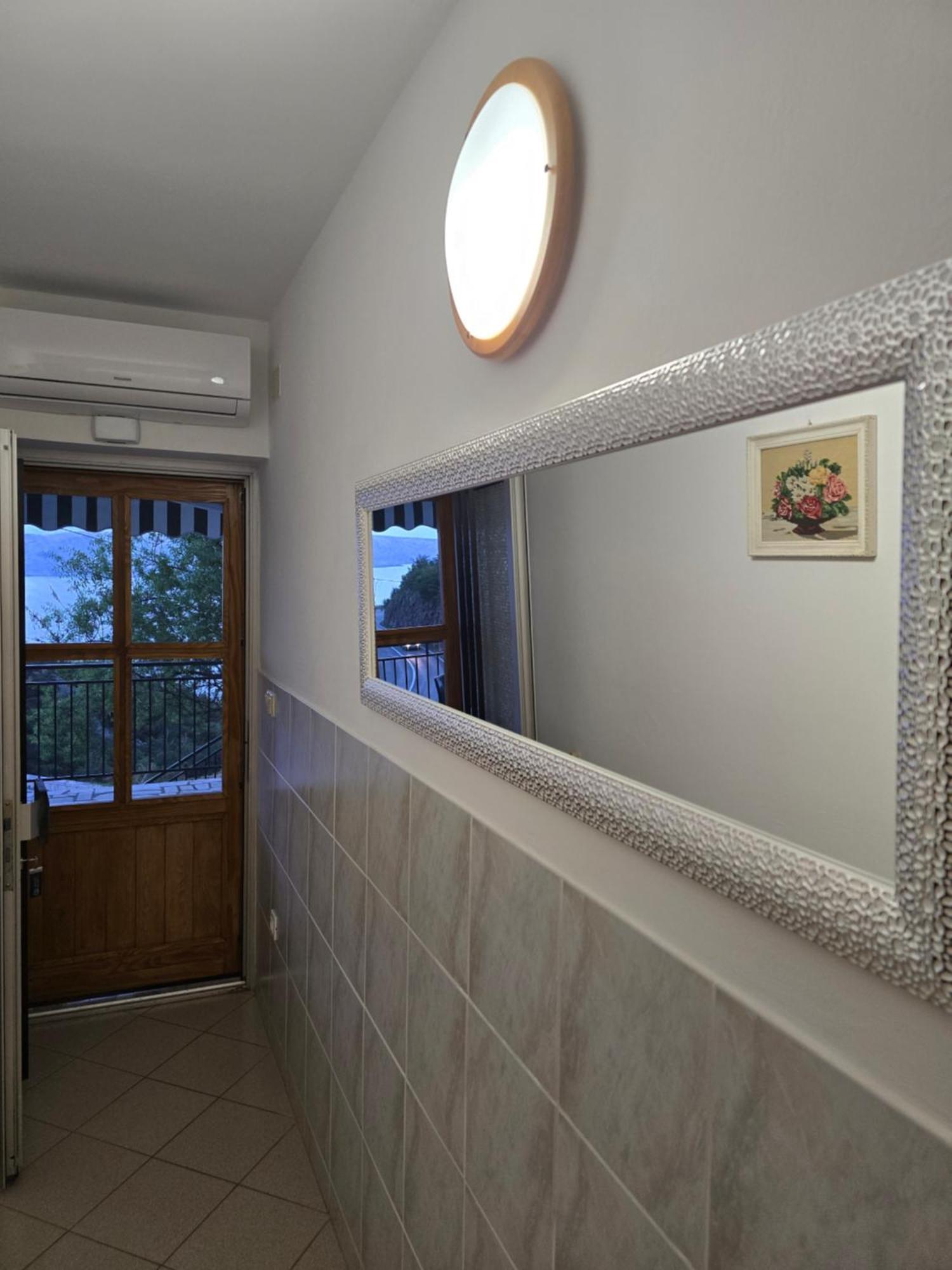 Apartments Mladenka Senj  Ngoại thất bức ảnh