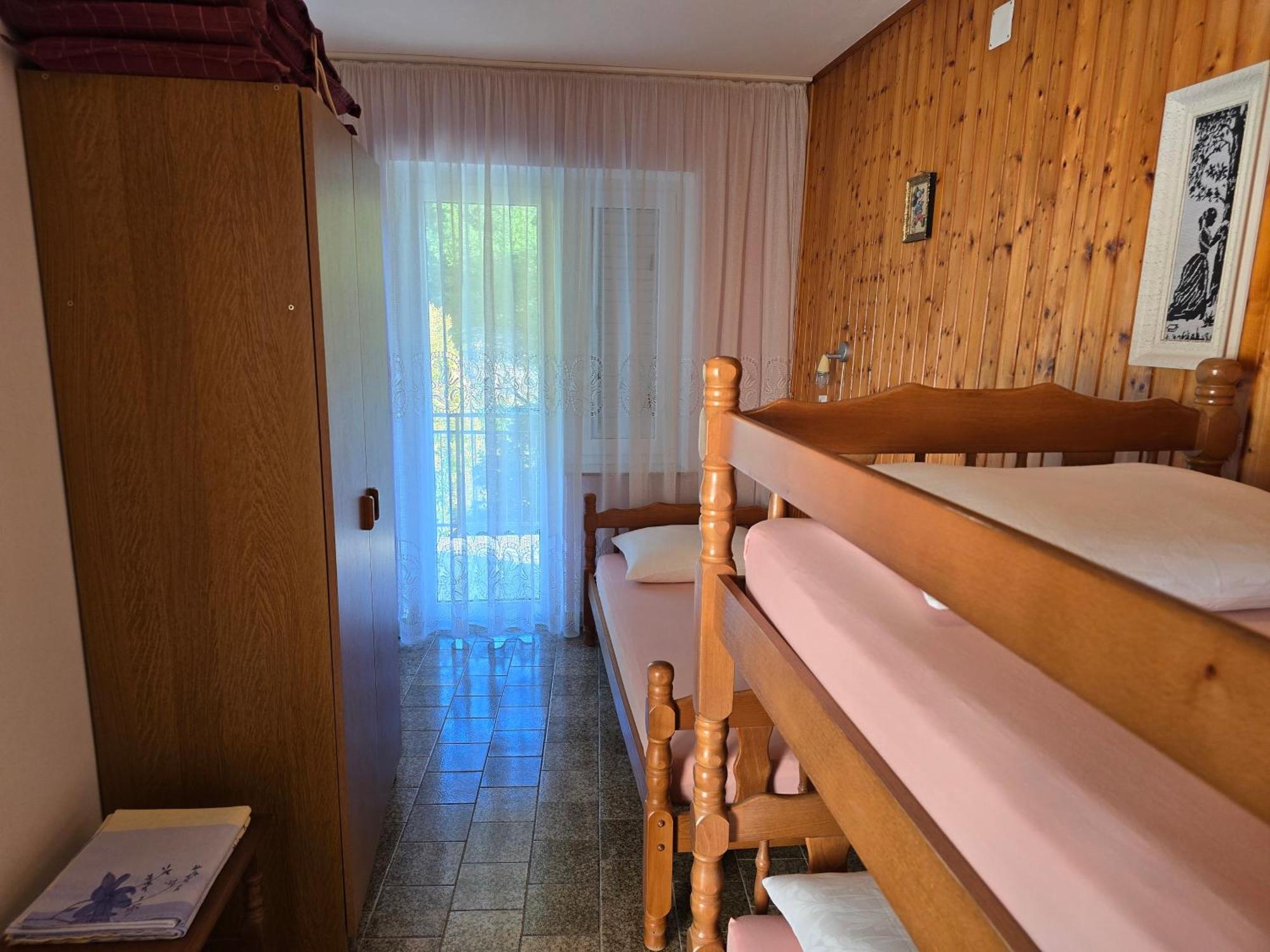 Apartments Mladenka Senj  Ngoại thất bức ảnh