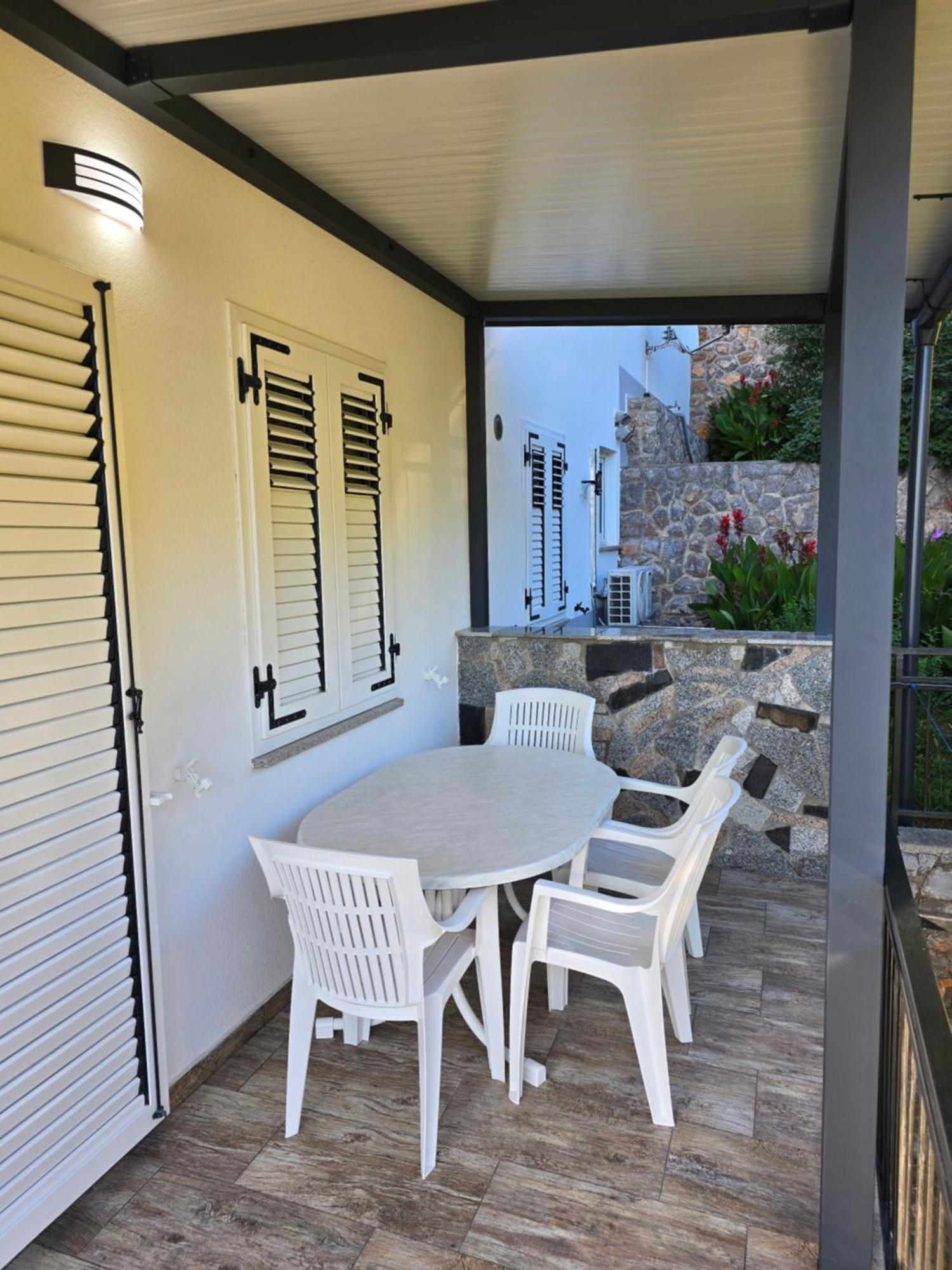 Apartments Mladenka Senj  Ngoại thất bức ảnh