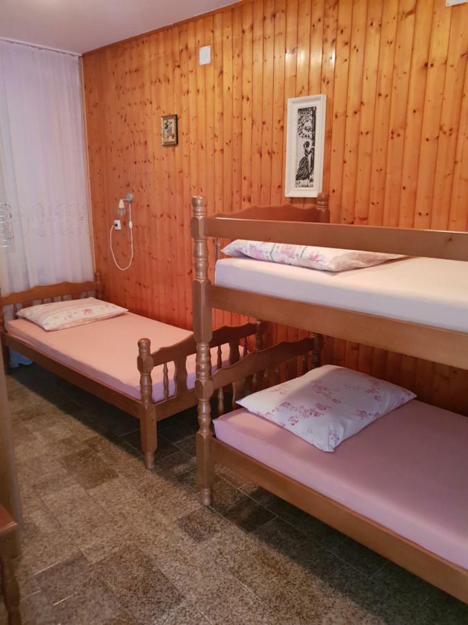 Apartments Mladenka Senj  Ngoại thất bức ảnh