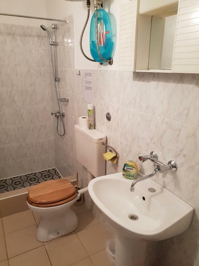 Apartments Mladenka Senj  Ngoại thất bức ảnh